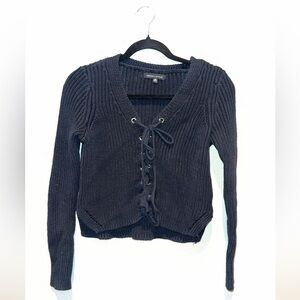 Kendall & Kyle tied sweater size xs